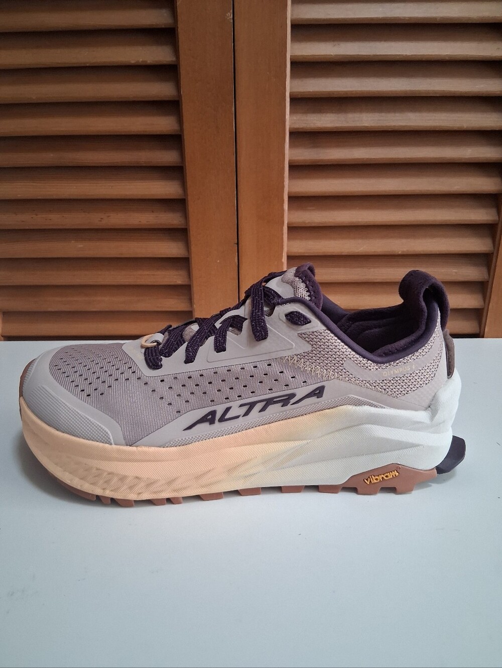 ALTRA Olympus 6 Trail Running Shoes Taupe Purple Women's 9.5 * NEW